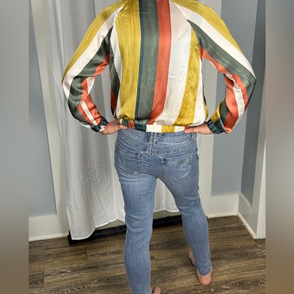 NWOT Mystree Raglan Stripe Bomber Jacket size small - Picture 3 of 4